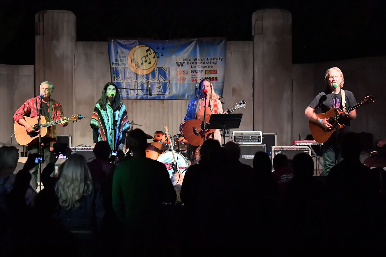 2017 Moon Tunes Woodstock 1969 concert